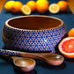 Dekorative Salatschüssel mit Besteck aus Mangoholz in Cobalt Blue